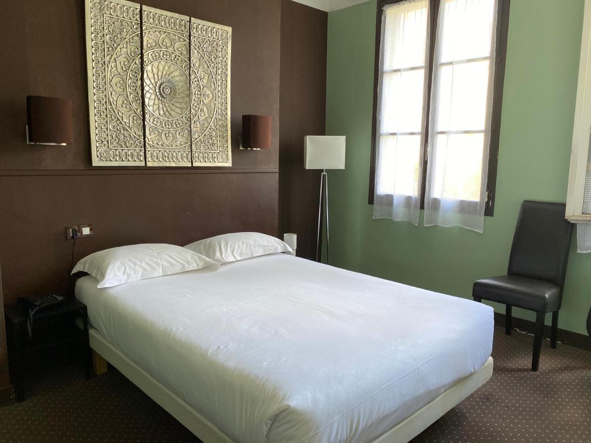 Hotel Colbert Tours Eksteriør billede